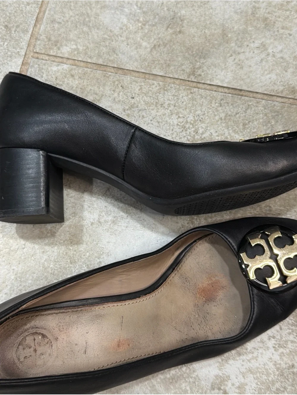 Tory Burch Benton 2 Size 6 Black Leather Block Heel Pumps Comfort Logo